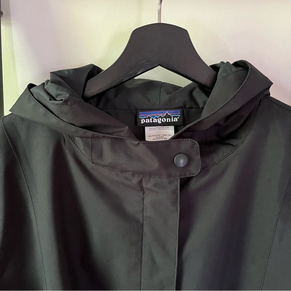Patagonia W’s Arborist Trench Rain Coat H2no Black L - Picture 11 of 14